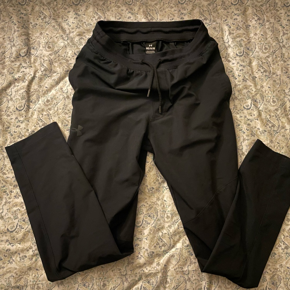 Under Armour Men's Black Jogger Pants